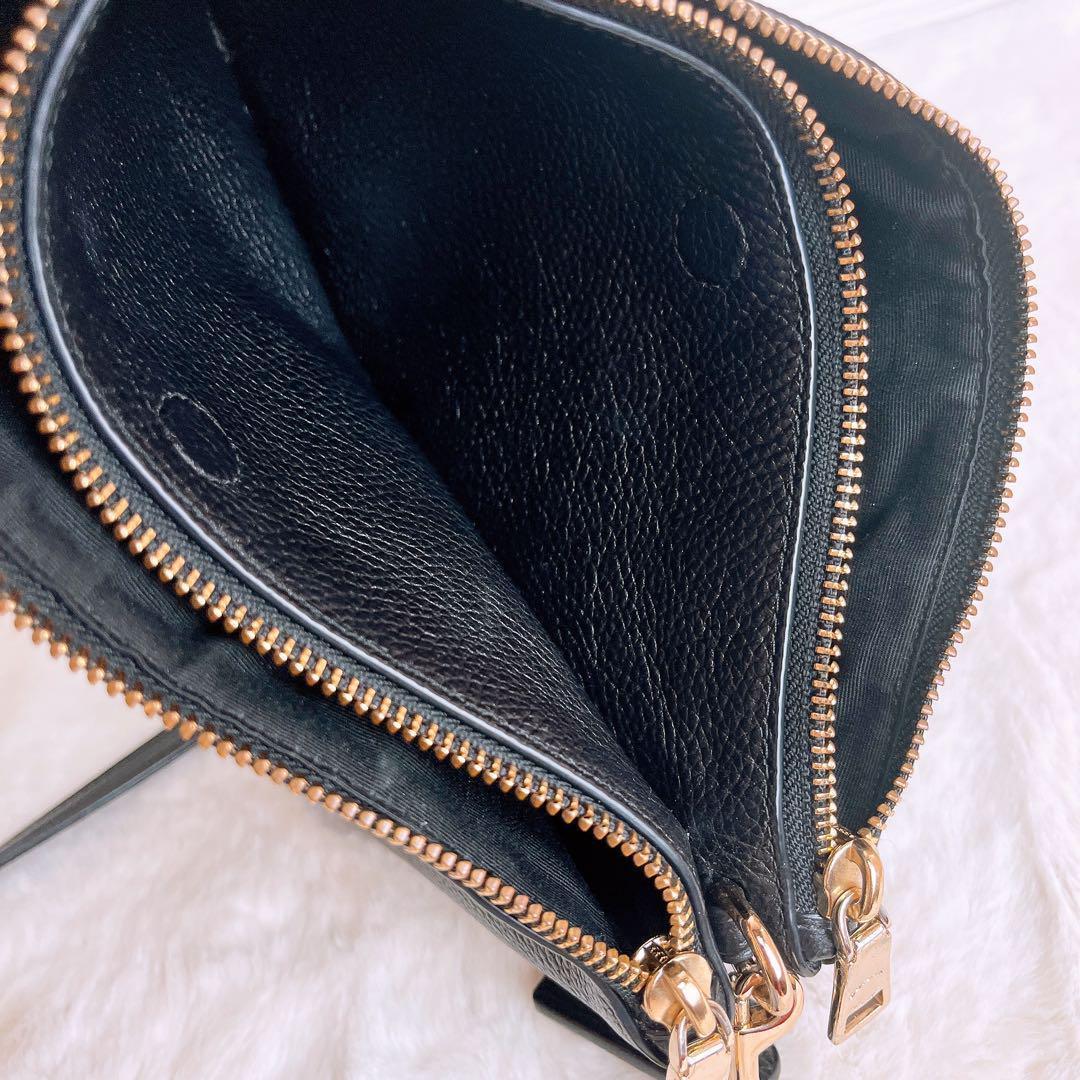 極美品☆COACHコーチ ショルダーカメラバッグ シボ革レザー ブラック大きめ.