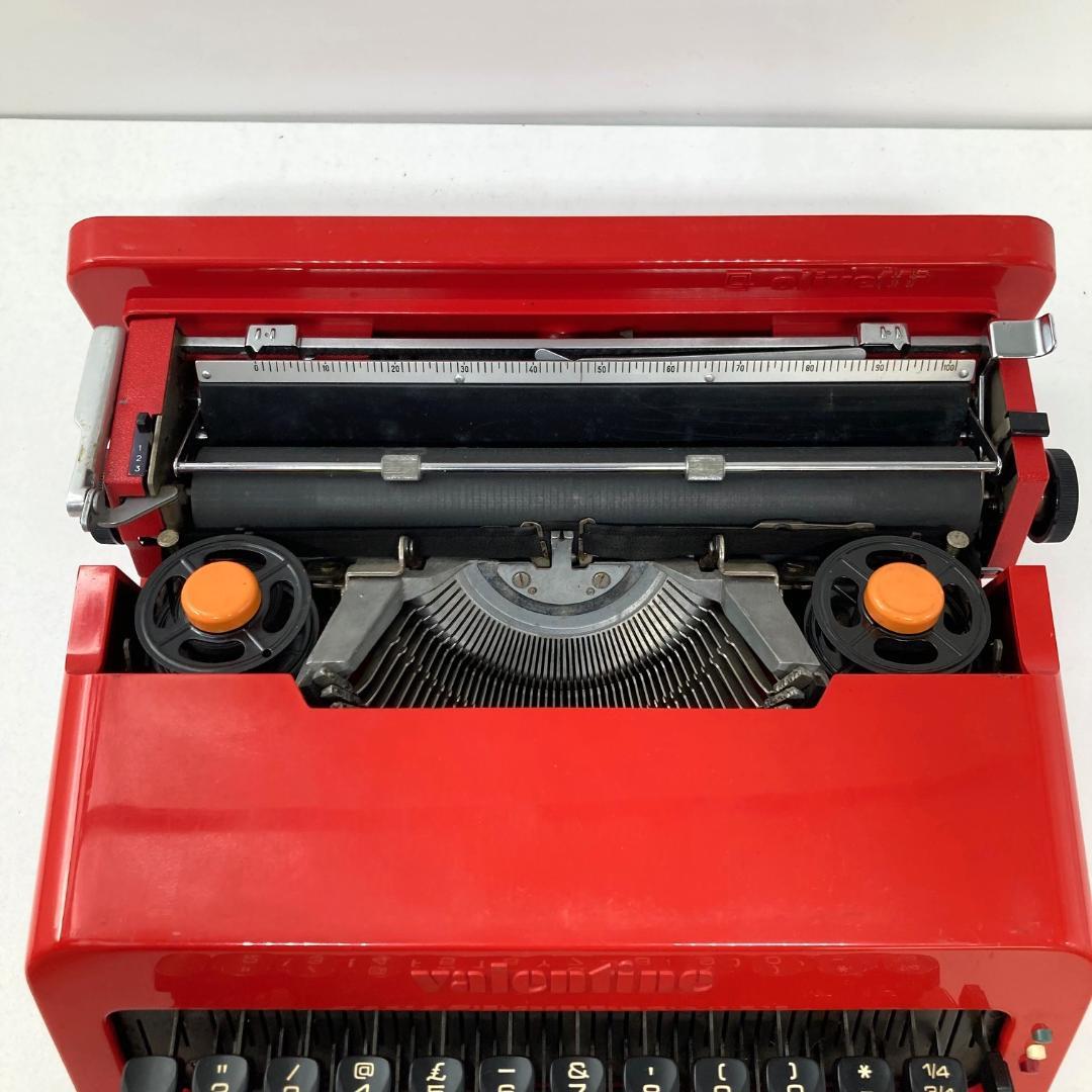 Olivetti　タイプライター　Olivetti Valentine　レッド