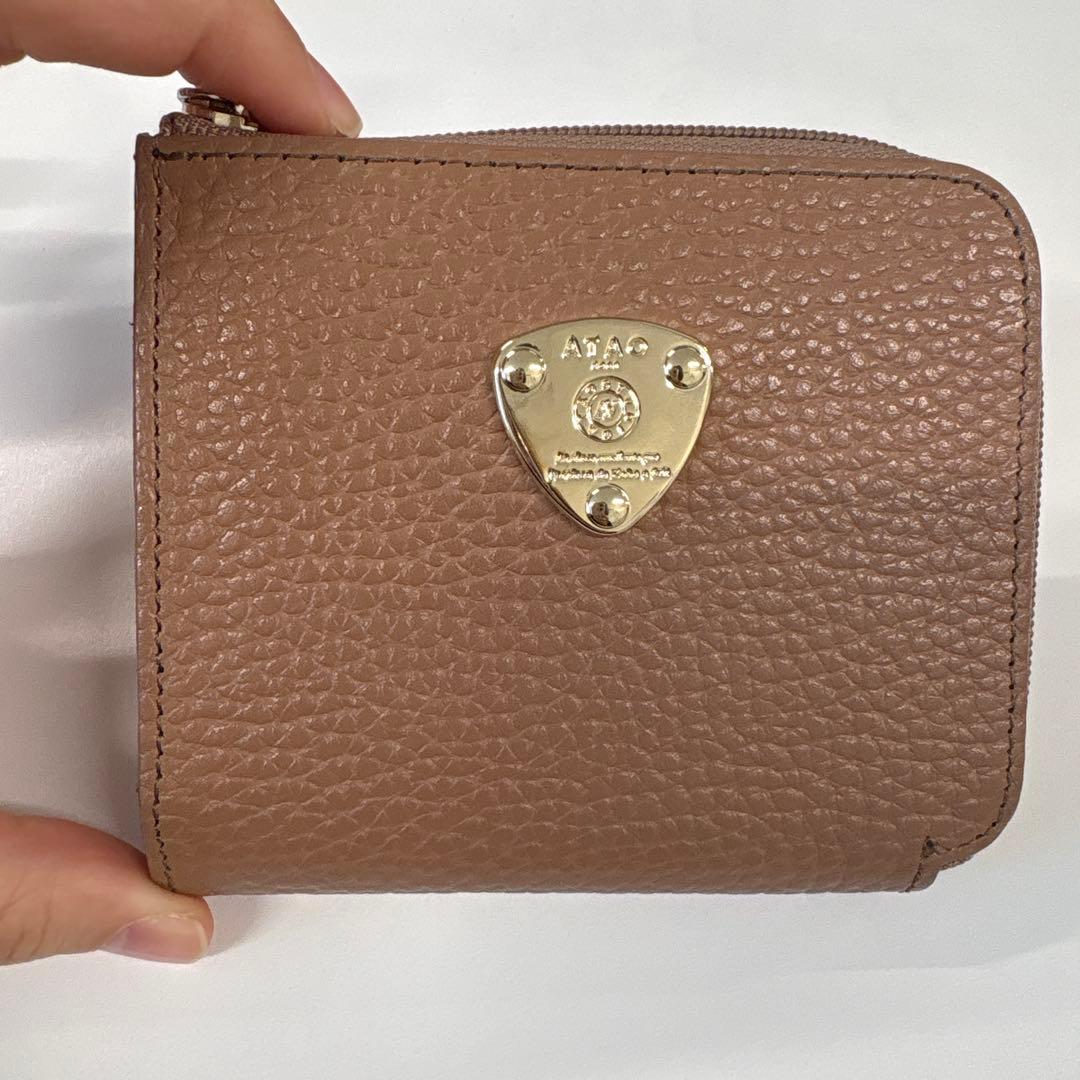 ATAO アタオ　ミリモ　折り財布　レザー　アーモンド