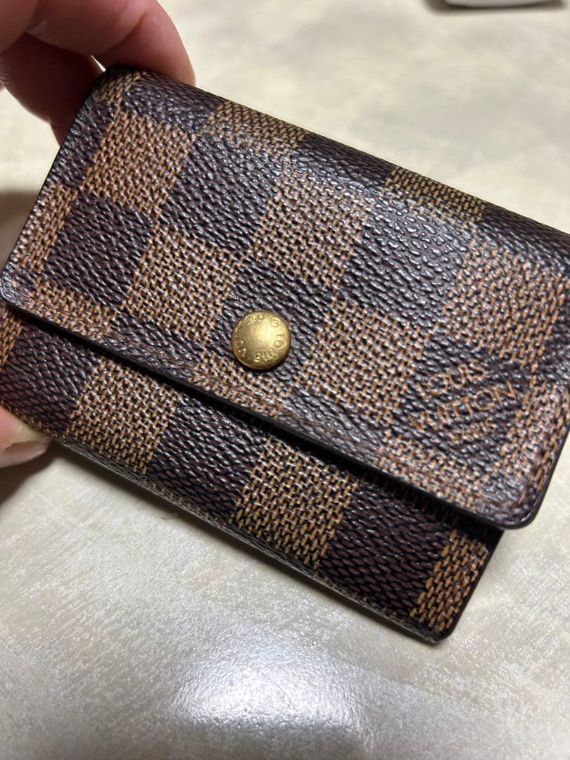 正規品　ルイヴィトンダミエパターン ケース
