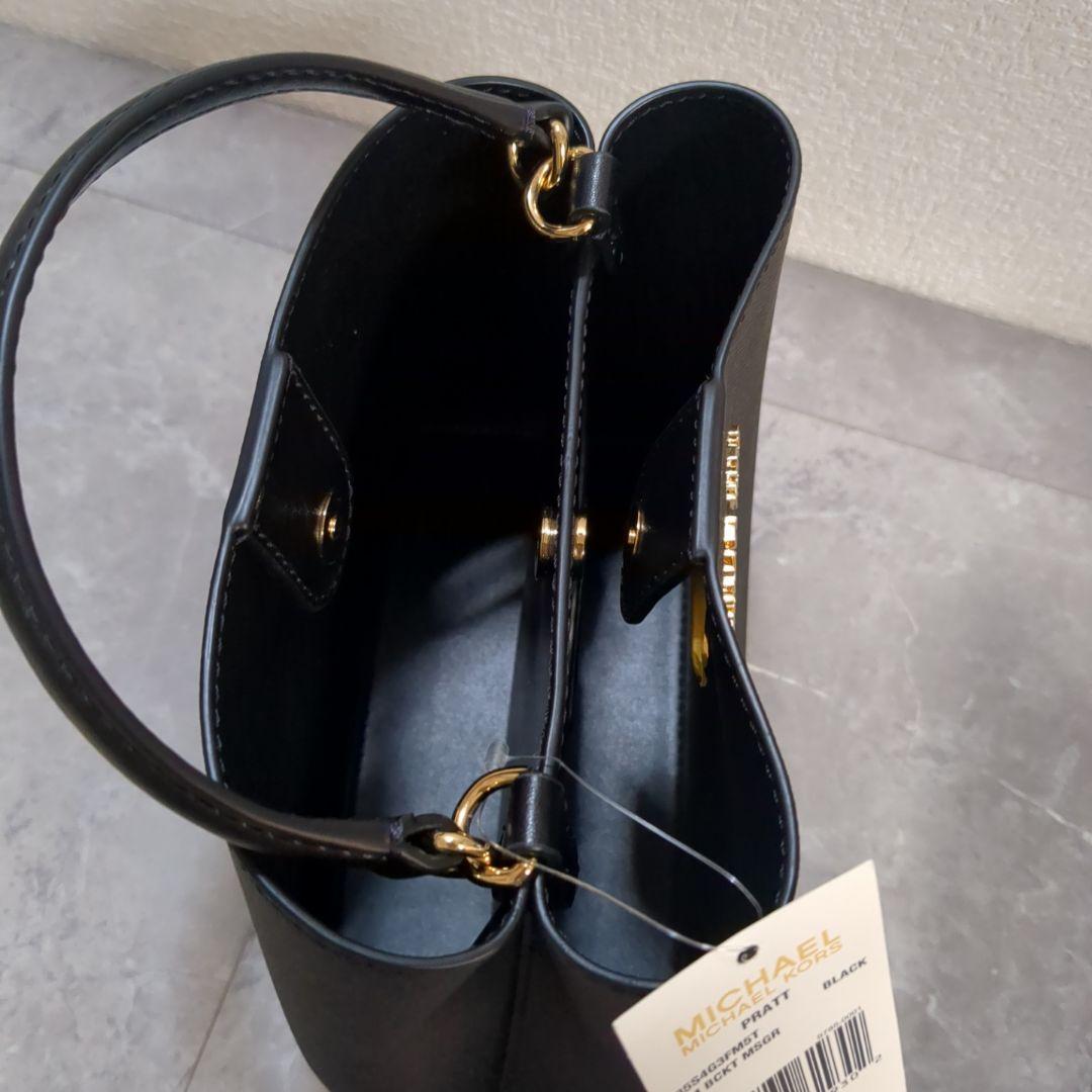 グミ極美品☆Michael Kors ブラック PRATT レザー ショル
