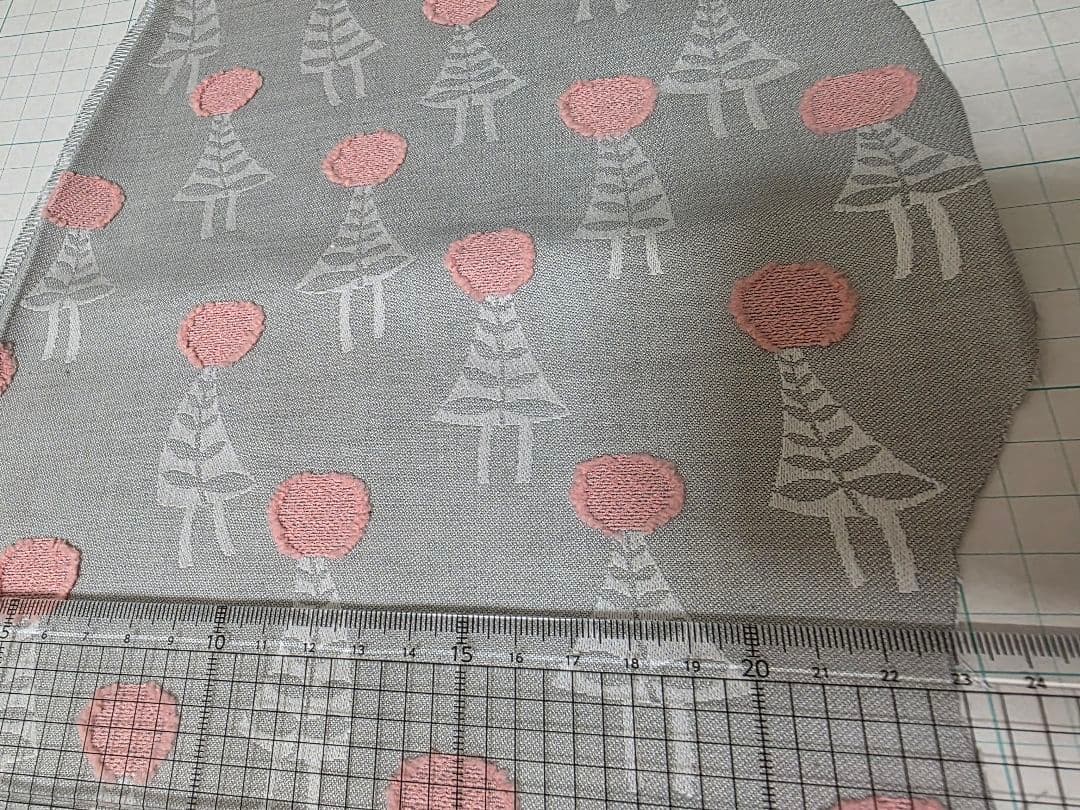 【希少】 ミナペルホネン forest angel 大きめ生地