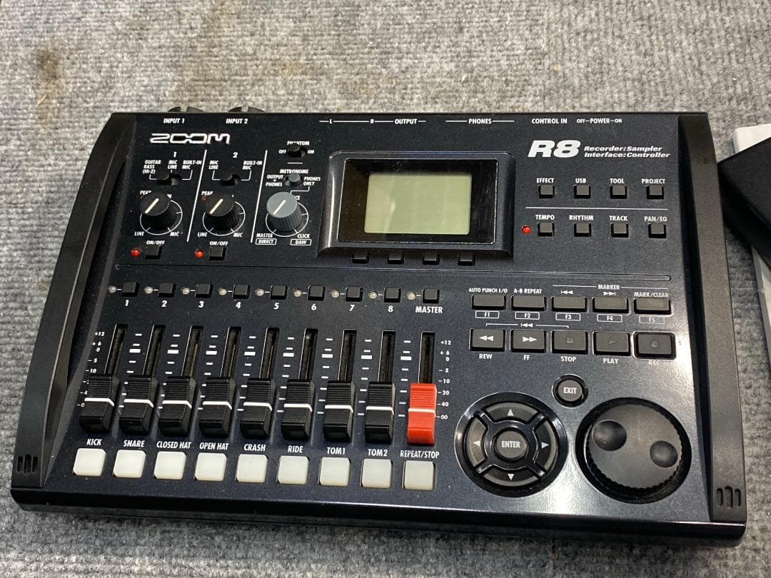 ZOOM R8 MTR マルチトラックレコーダー