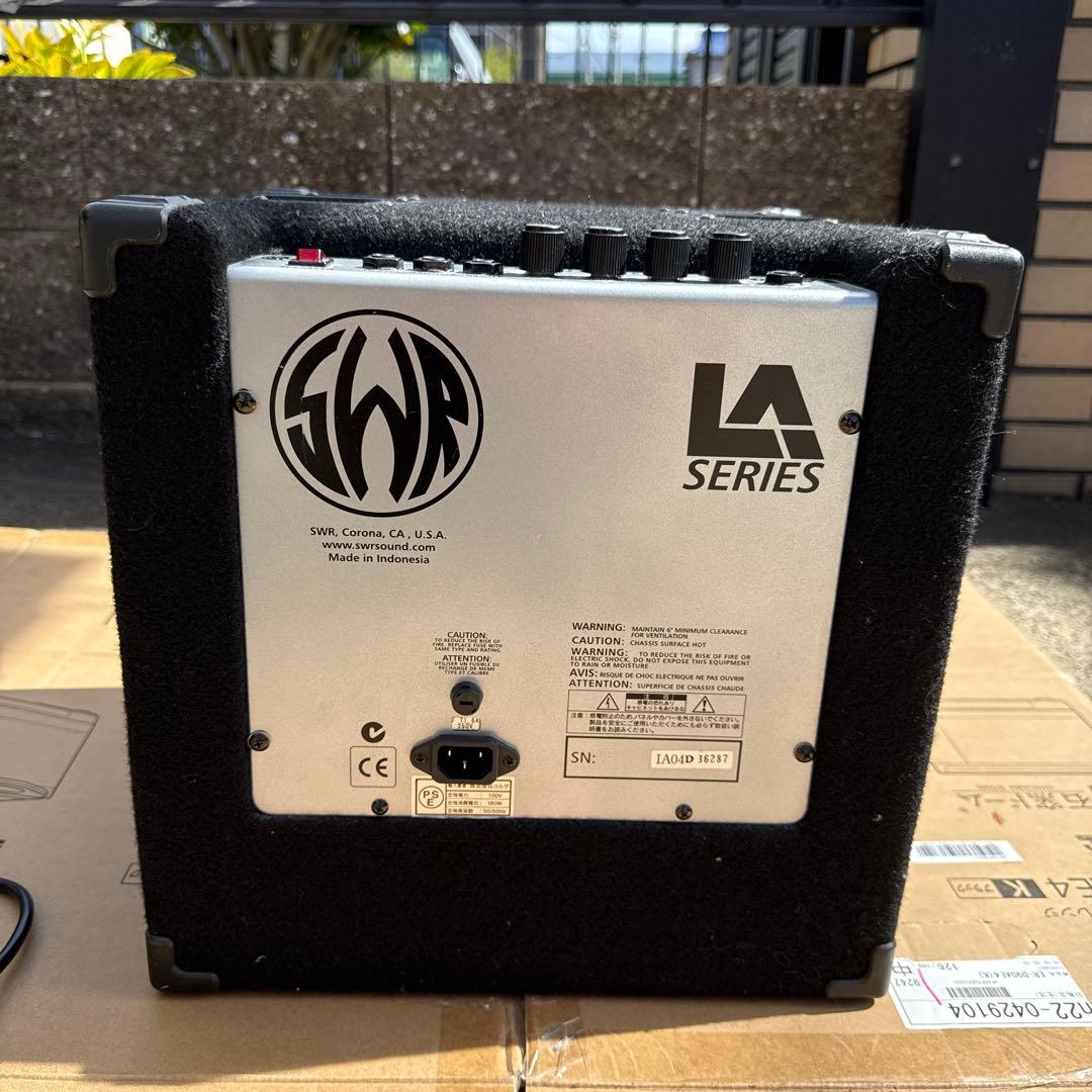 SWR LA10 ベース用アンプ 35W