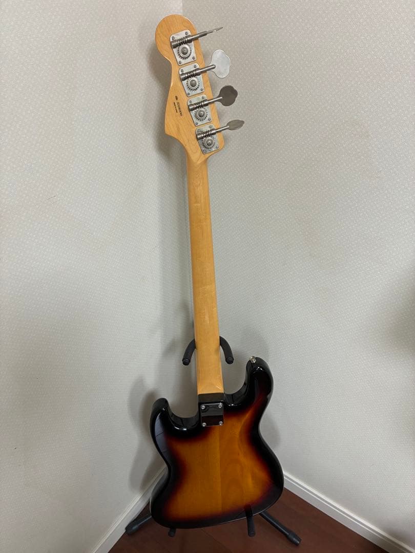 Fender Jazz Bass サンバースト 4弦