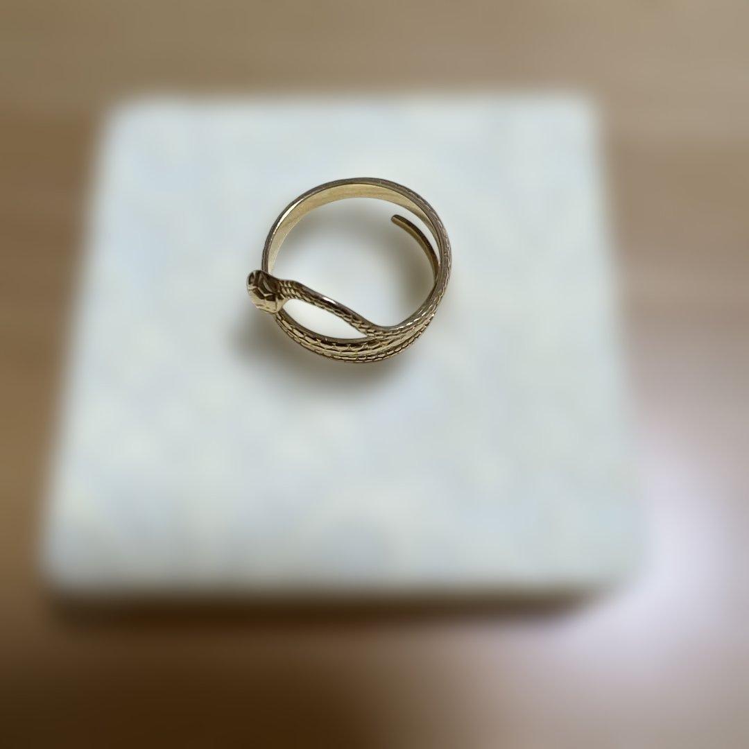 K18YG蛇ウェーブ型 リング