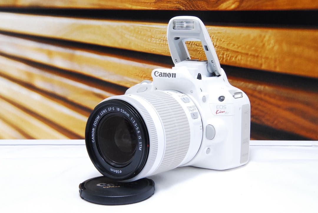 人気のホワイト！ Canon EOS kiss X7 スマホ転送 STMレンズ