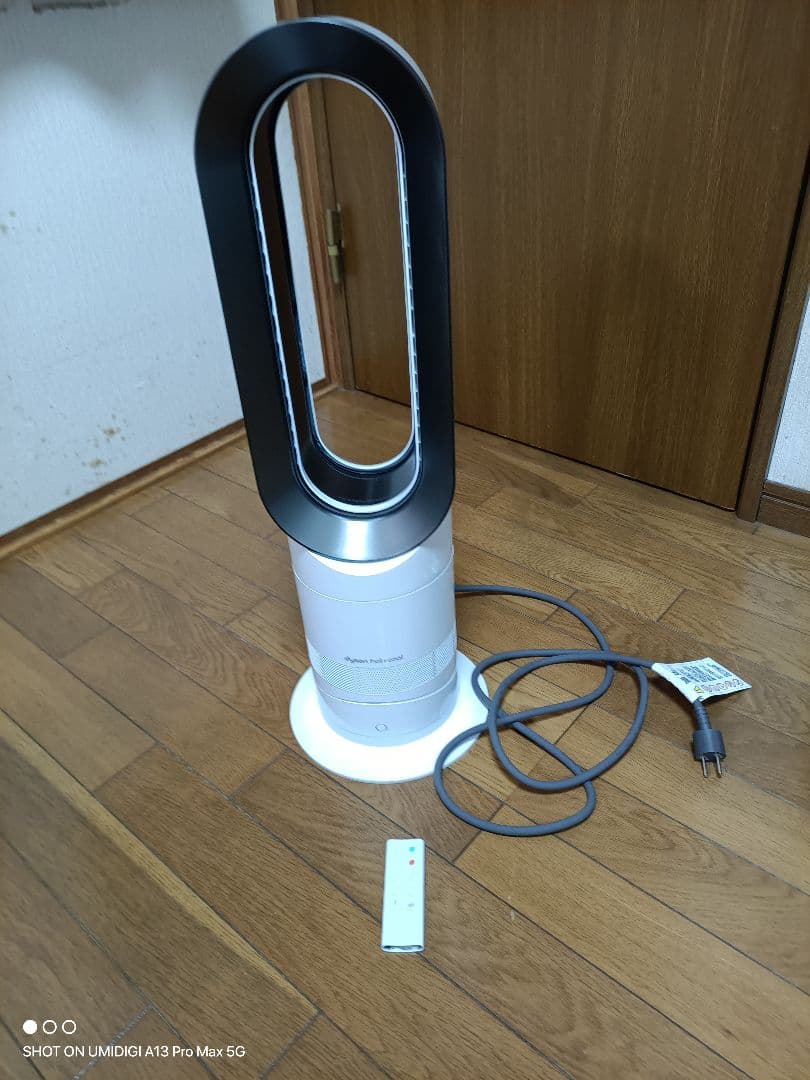 Dyson AM09 電気セラミックファンヒーター&送風 リモコン付き