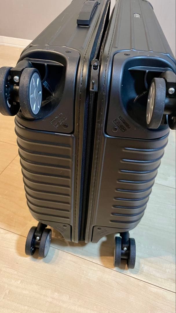 【美品】RIMOWA リモワ　サルサ　キャリーケース　マットブラック