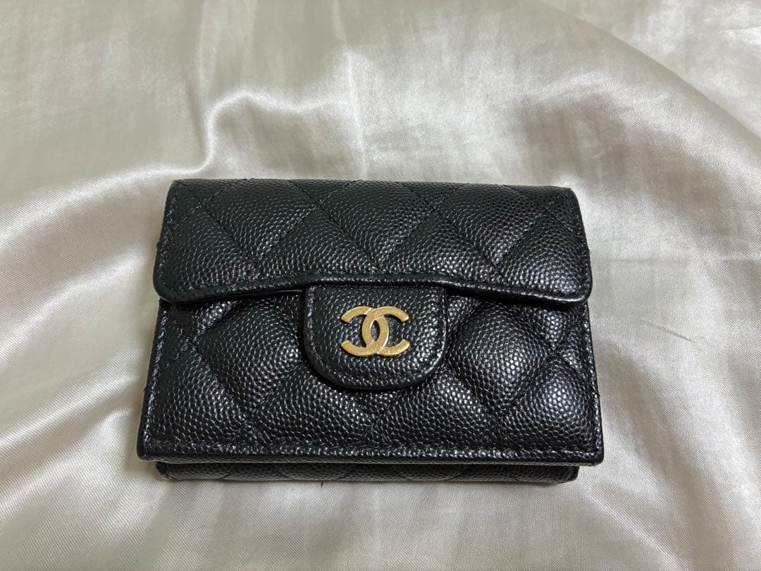 CHANEL マトラッセ キャビアスキン 三つ折り財布 ブラック