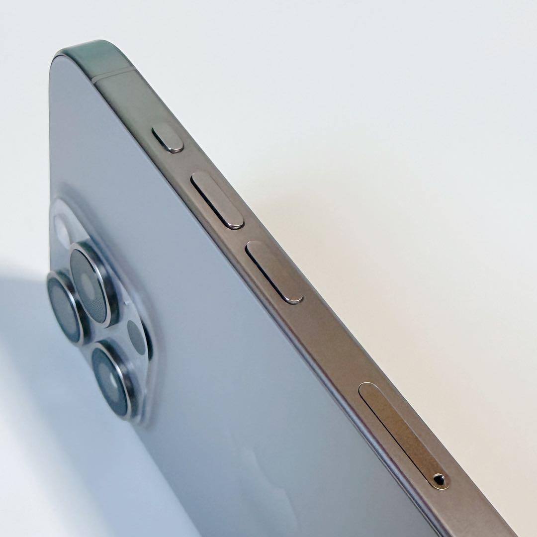 美品☆Apple iPhone 15 Pro 128GB ナチュラルチタニウム