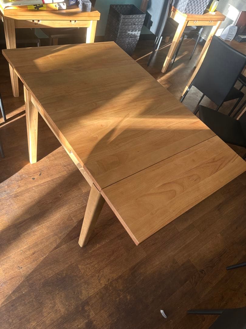 木製ナチュラルウッド正方形ダイニングテーブル