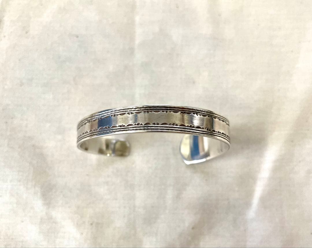 TOUAREG SILVER JEWELRY シルバーバングル A16