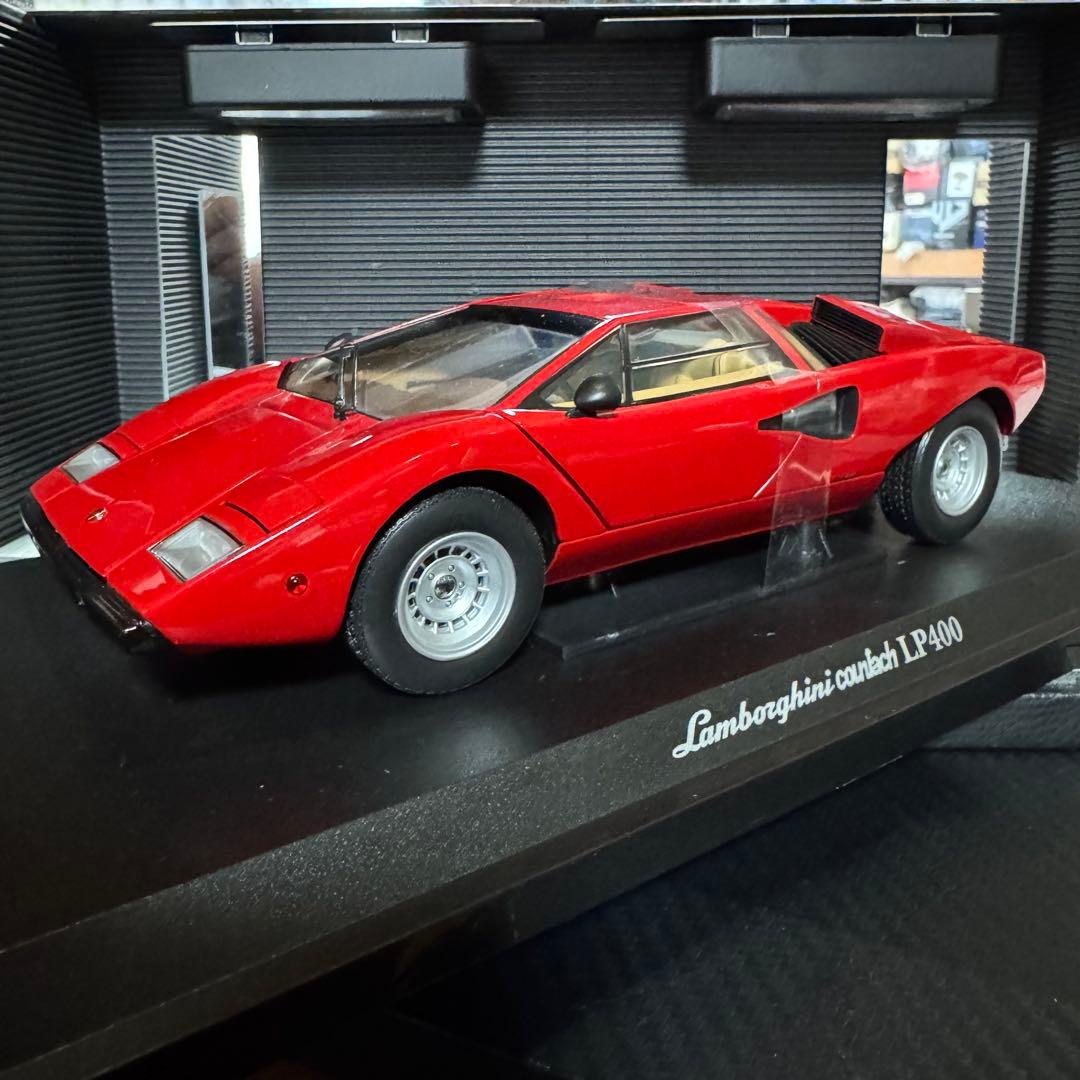絶版未展示品 京商 1/18 ランボルギーニ カウンタック LP400 レッド