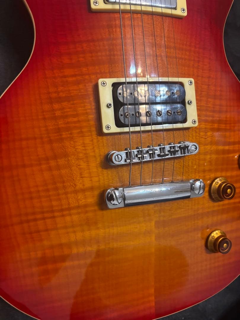 最終値下げ。K garage レスポールモデル 美品ピックガード欠品