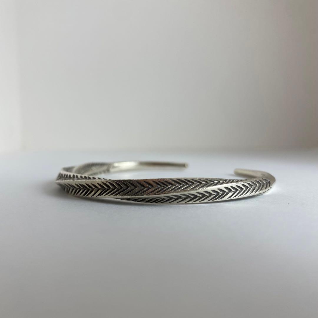 カレンシルバー　カレン族　バングル　ブレスレット　ハンドメイド　布袋付き　925