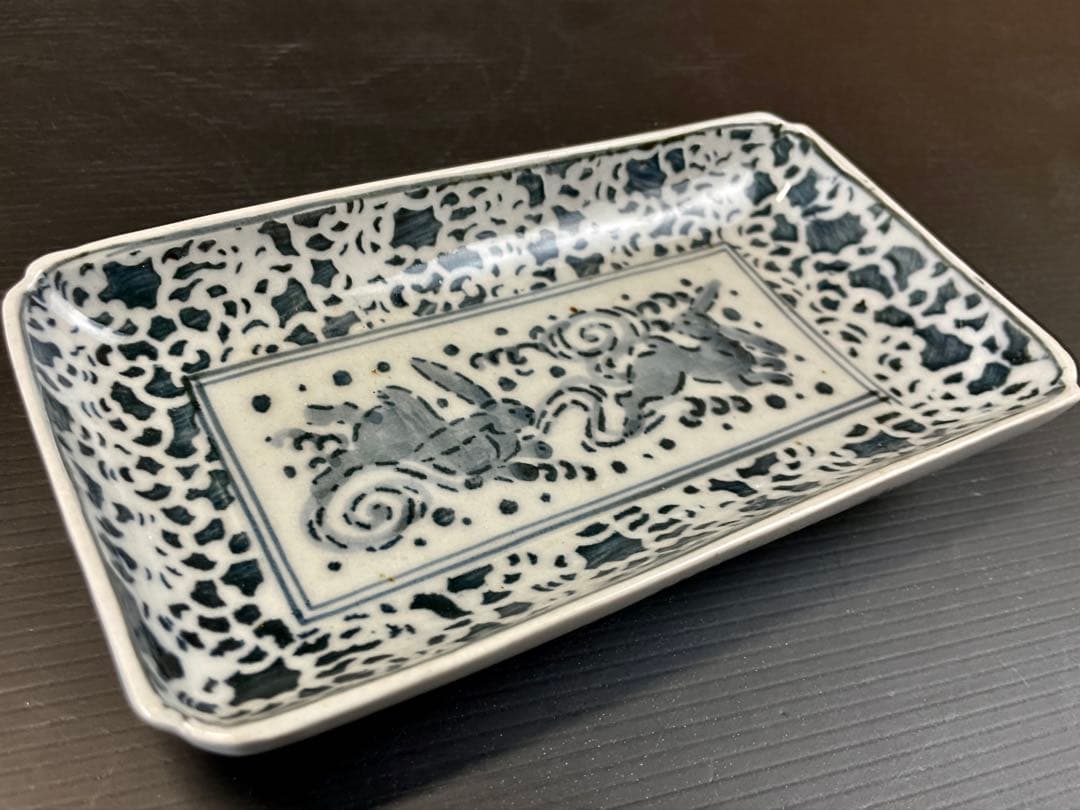 割引❗️【稀少 江戸中期】 古伊万里 染付 紙摺印判 波兎 長皿 （523Al①）