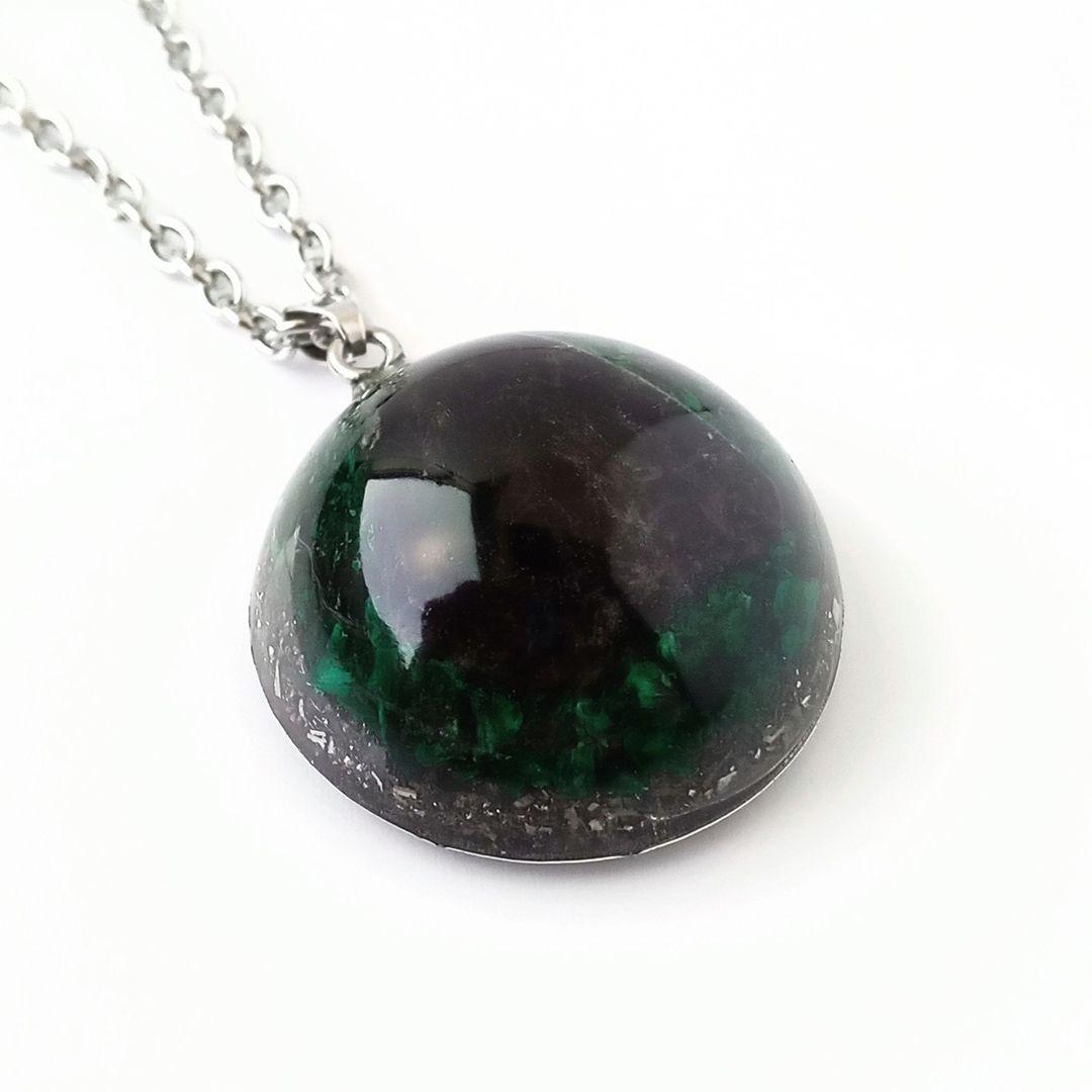 オルゴナイト｜持ち主を悪いものからひたすら守る！｜天然色モリオン×マラカイト