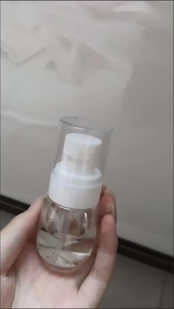 透明スプレーボトル ホワイトポンプ付き