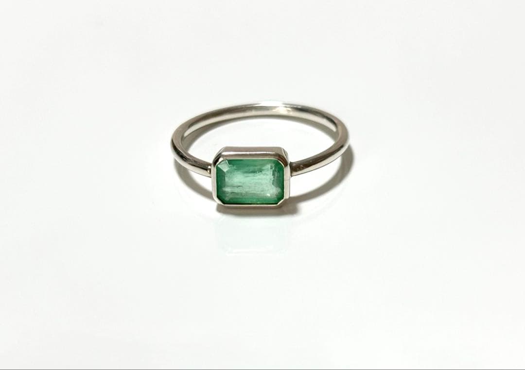 コロンビア産　エメラルド　silver925 リング　12.5号