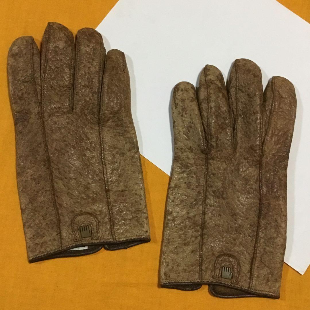 古い ペッカリーの手袋