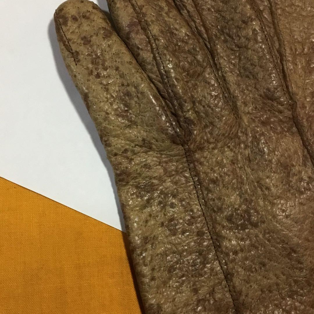 古い ペッカリーの手袋