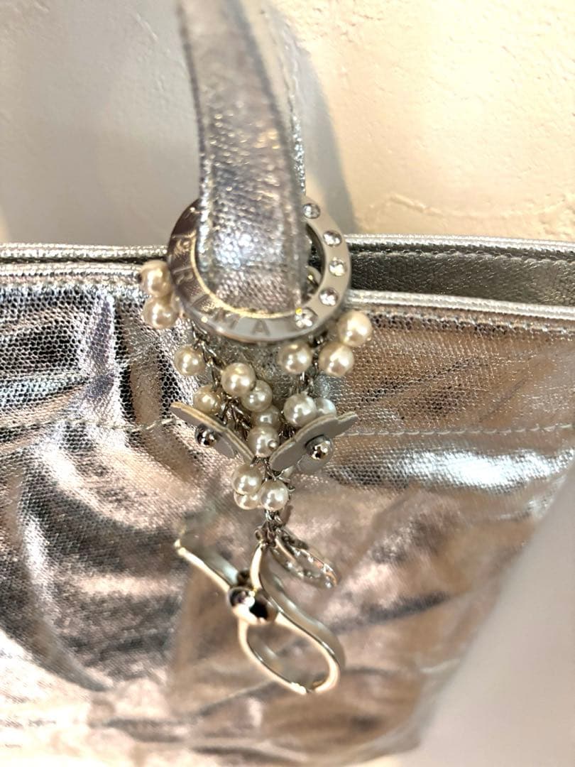 アンテプリマ　アネッロ*T グランジ/スモール/シルバー　グローブチャーム付