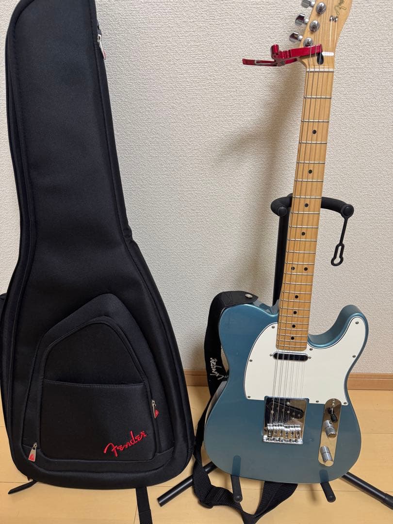 Fender エレキギター ブルー ギターケース付き　値下げ