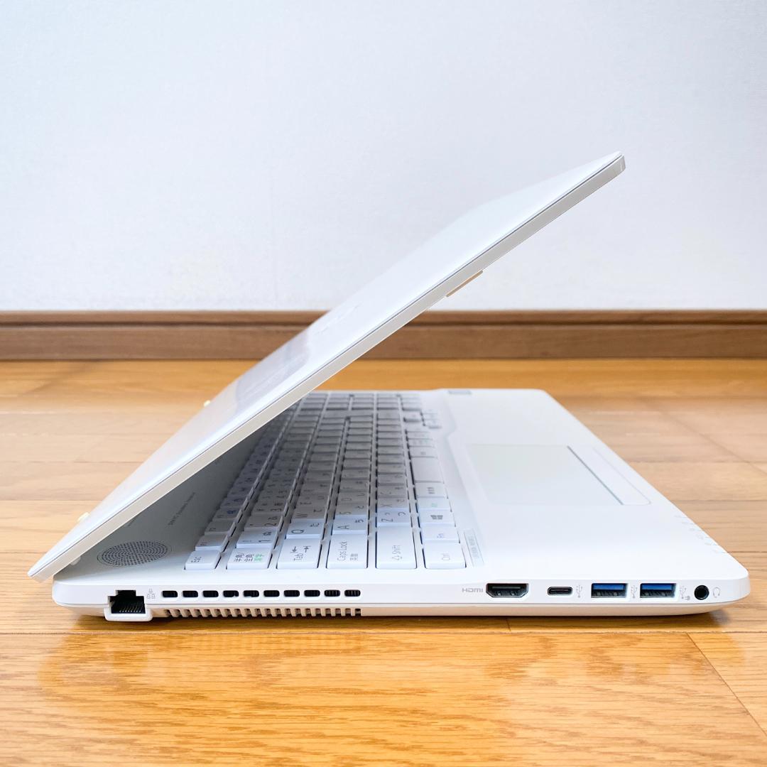 美品✨贅沢性能 4コアi7 大容量SSD512 メモリ16 オフィス2021