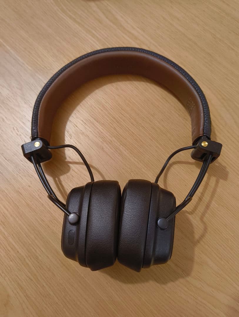 Marshall Major V ワイヤレスヘッドホン　ブラウン