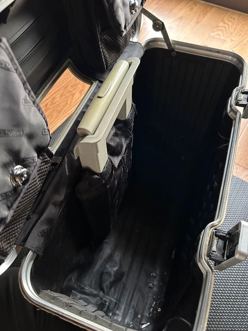 RIMOWA リモワ　パイロットスーツケース　2輪 46L