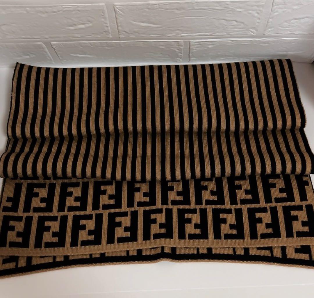 フェンディ　FENDI マフラー　ブラウン　FFロゴ ウール　男女兼用　42