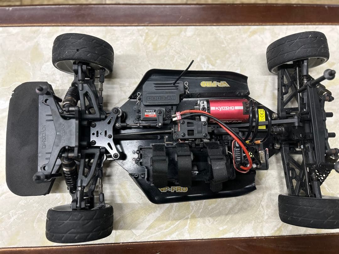 京商　1/8電動ツーリングカー　インファーノG T 2