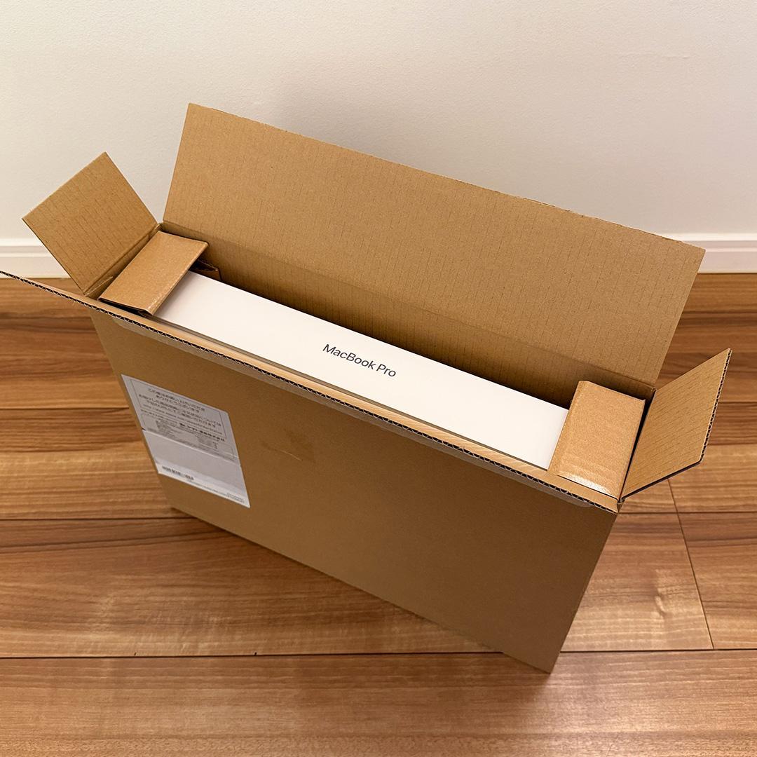 【初期化済】MacBookPro 16（64GB・4TB）スペースグレイ