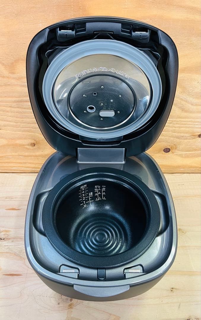 2025年製 TIGER 土鍋圧力IHジャー炊飯器 5.5合 JPL-T100
