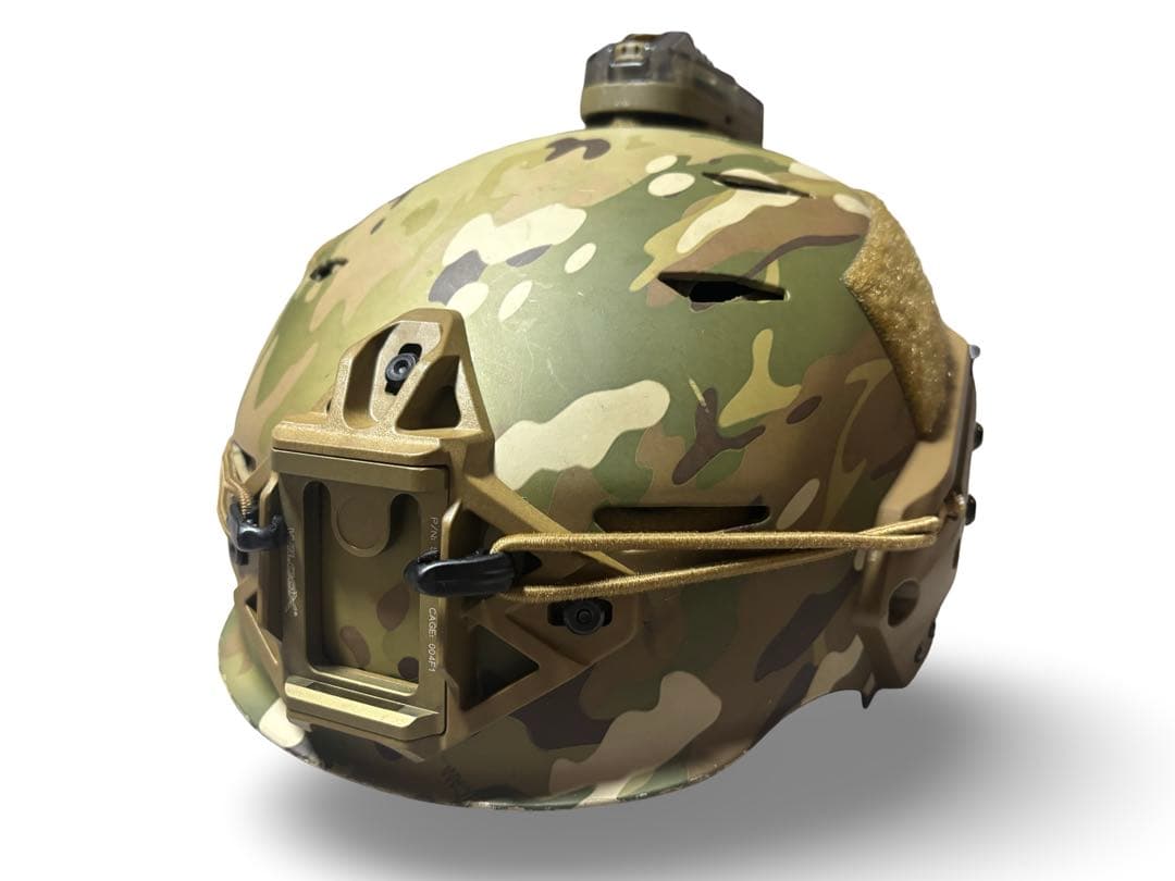 ヘルメット マルチカム　チームウェンディ