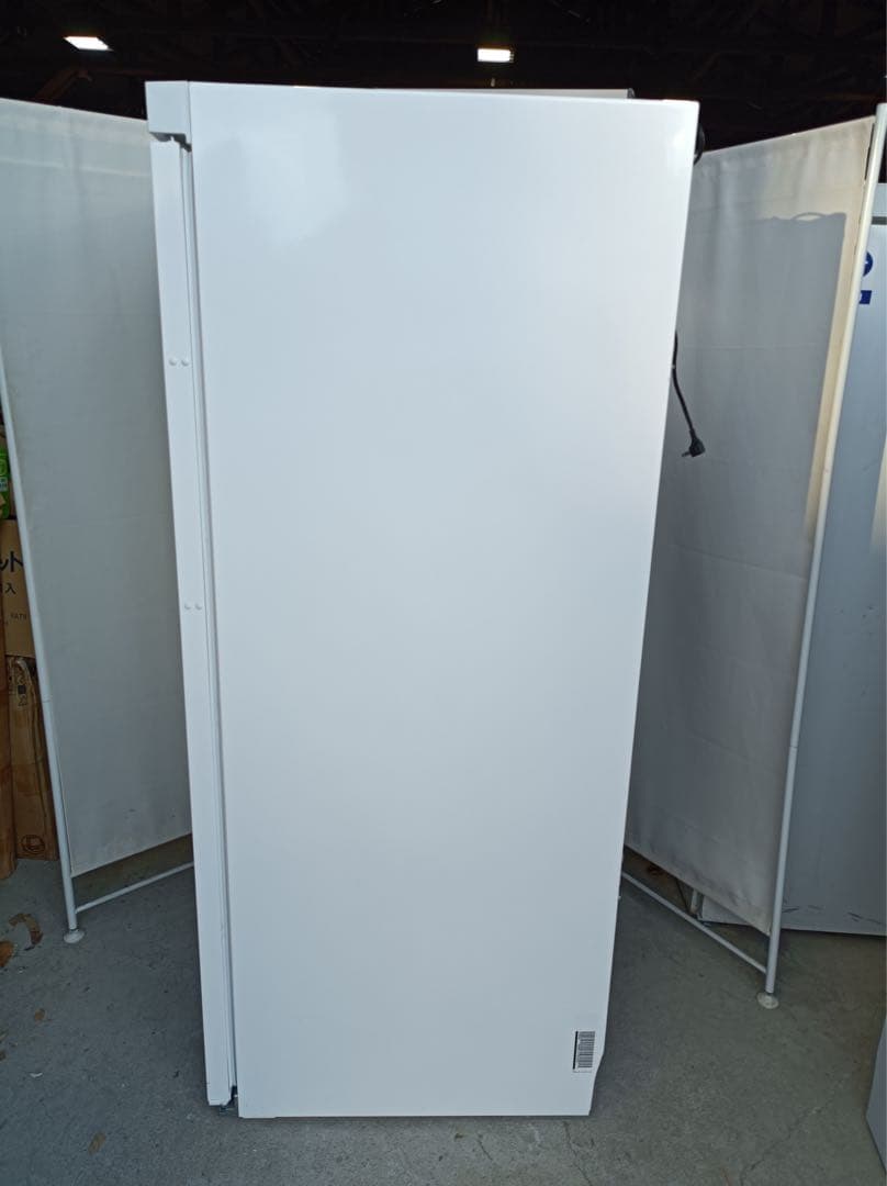 八6745【配送設置料金込み】DAIREI 冷凍庫 472L SD-521