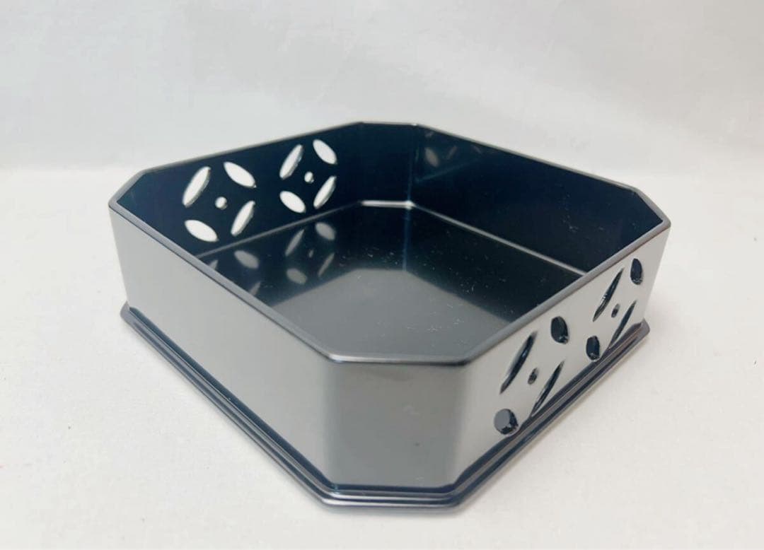 美品 懐石道具 塗師 助田宗明作 木製黒真塗 七宝透 5段縁高重 利休好写 共箱