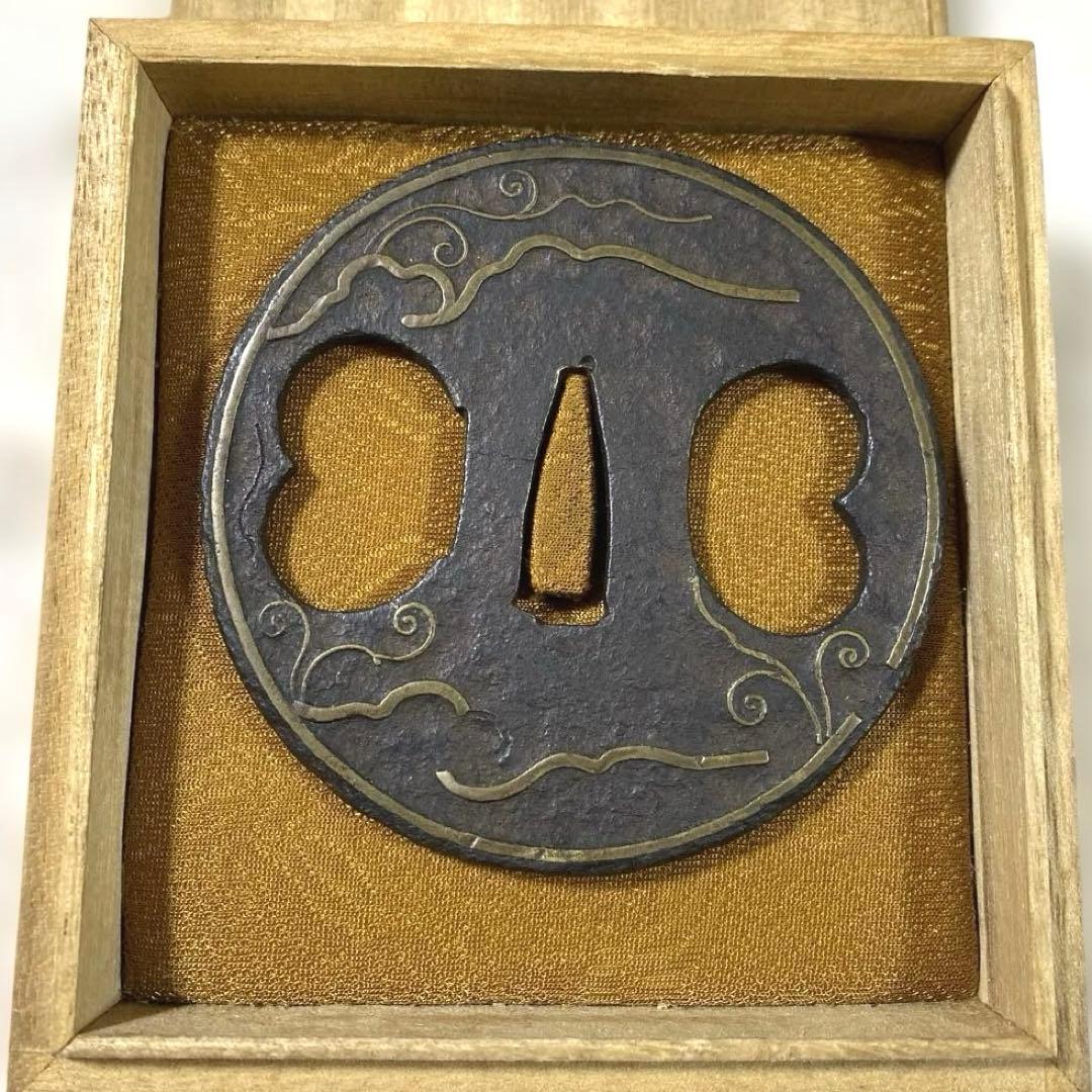 B-52 鍔　金象嵌　武具　刀装具　日本刀　骨董品　時代物　美術品　工芸品