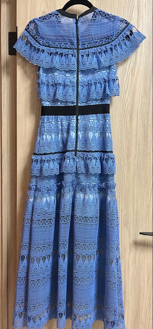 セルフポートレート　ワンピース