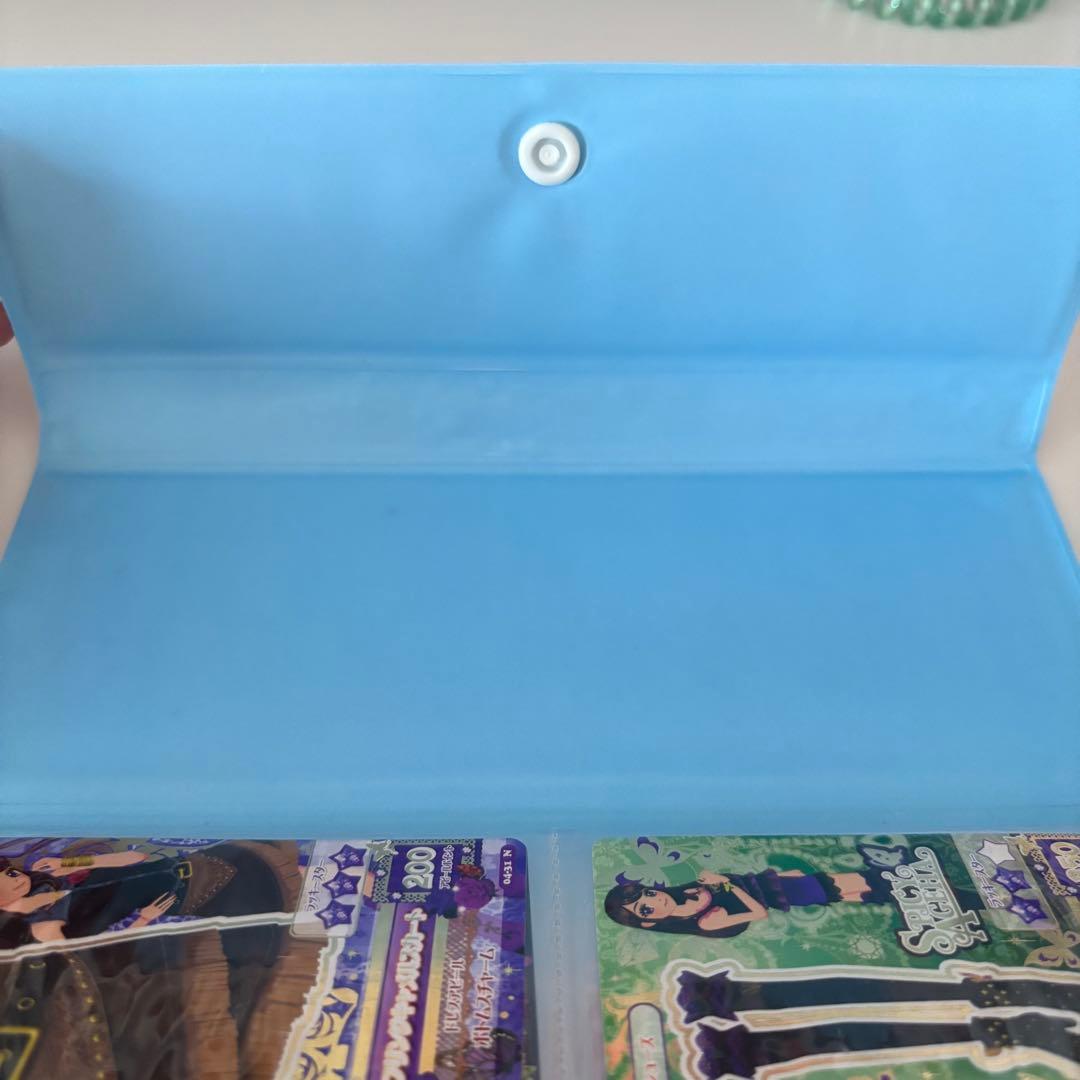 アイカツ カードバインダー＆アイカツカード 星宮いちご 台湾