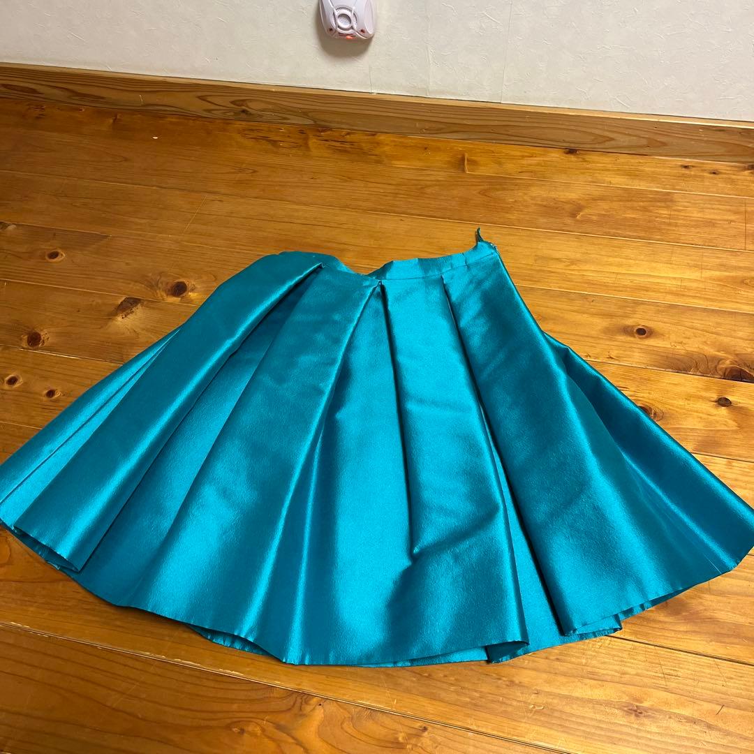 PRADA ターコイズ プリーツスカート 36