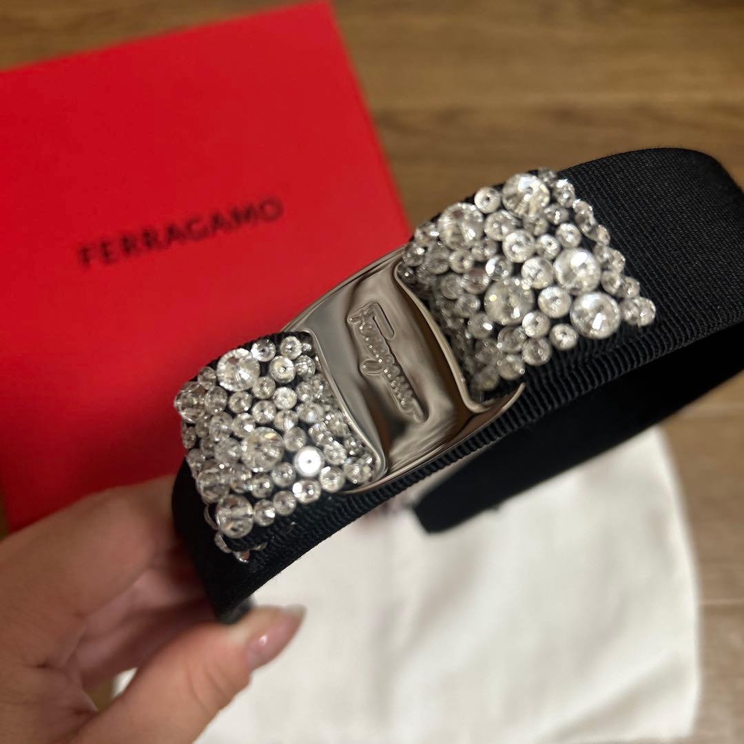 【美品】FERRAGAMO フェラガモ　カチューシャ　クリスタル　即購入OK