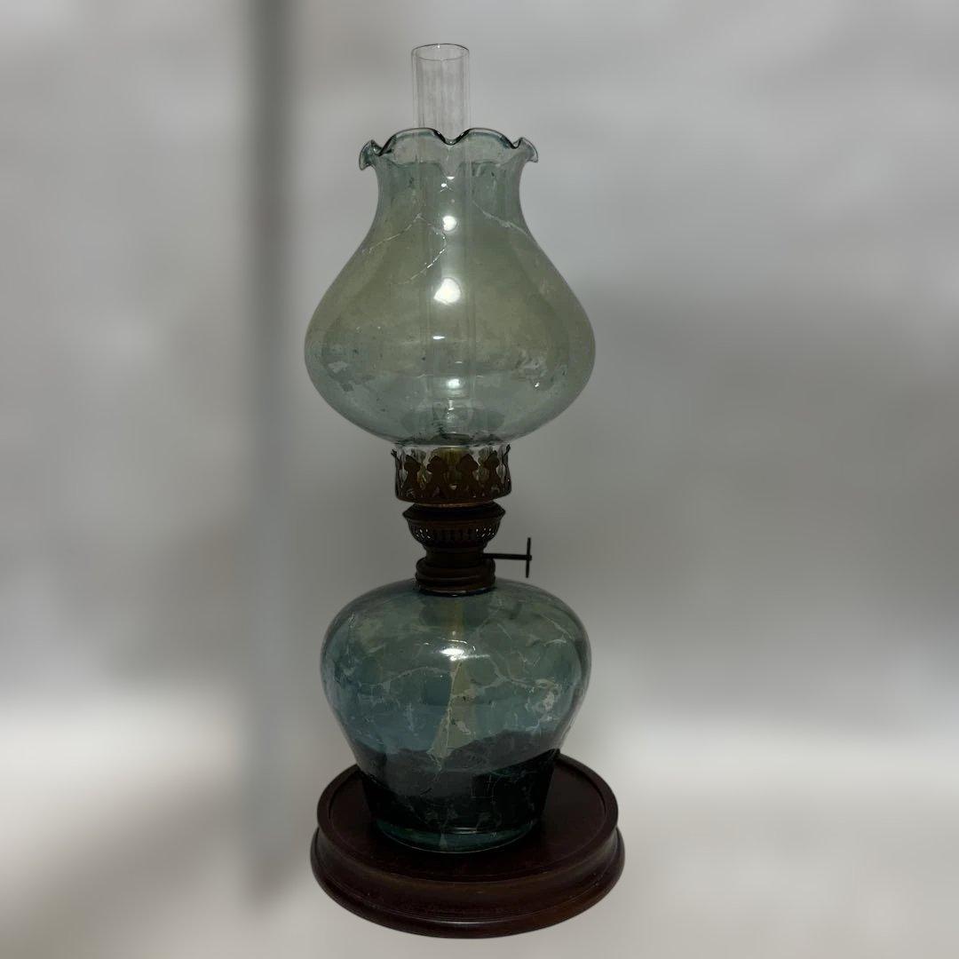 明治時代から100年以上経過しておりアンティーク希少レトロオイルランプ台付き