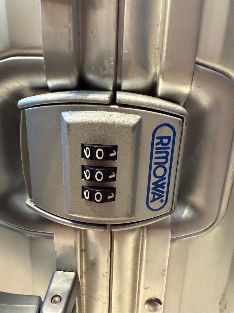 リモアスーツケース