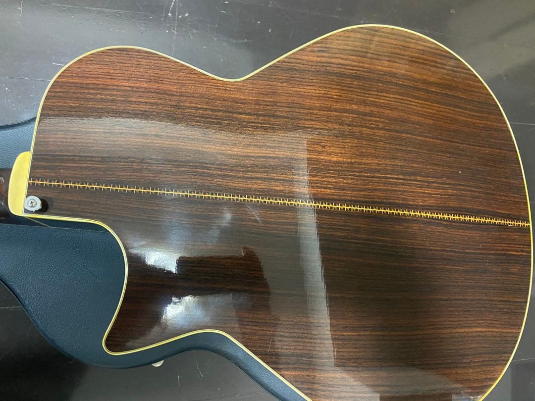 アコースティックギター　tokai