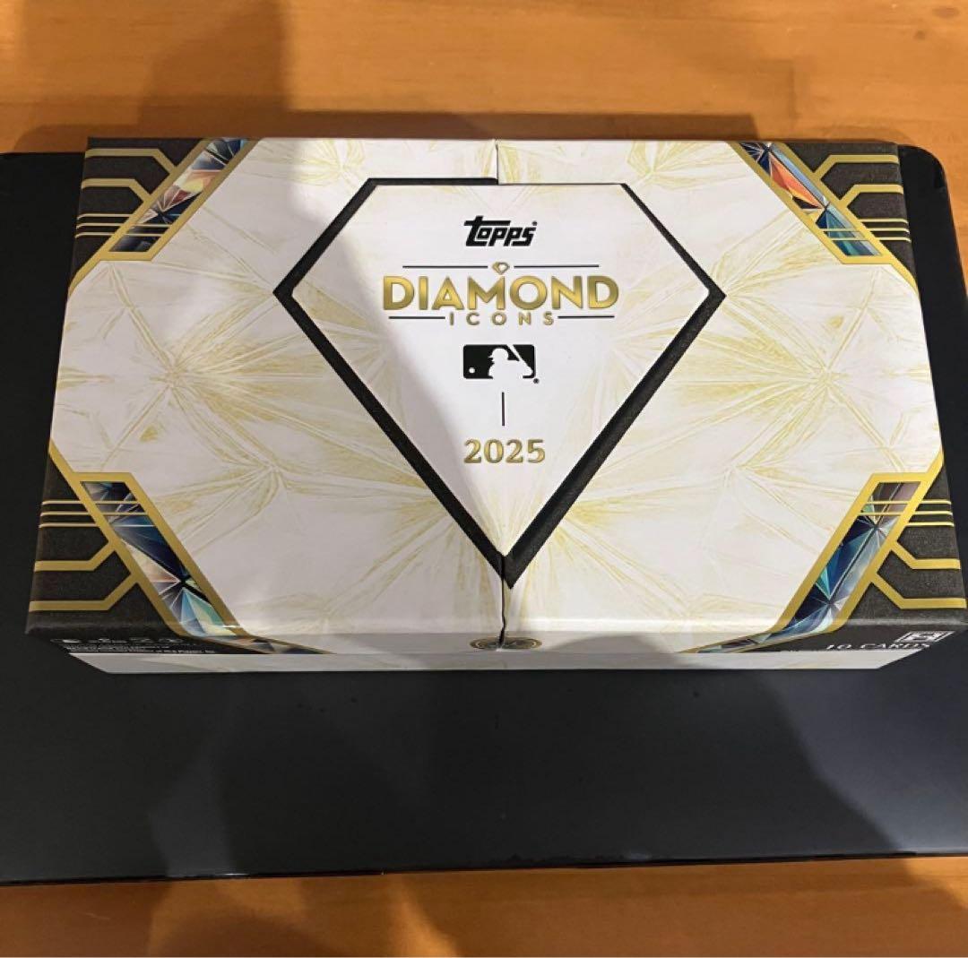 2025 Topps Diamond Icons MLB 空箱　化粧箱