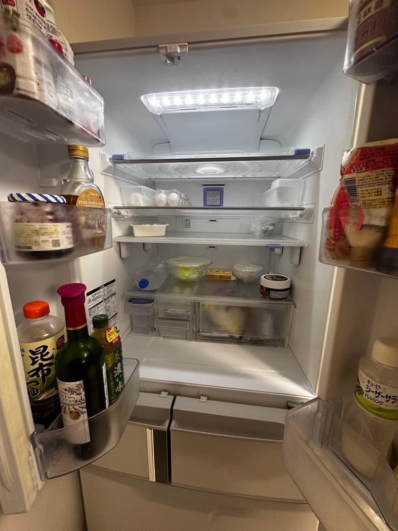 三菱ノンフロン冷凍冷蔵庫　MR-R52T-S 2012年製　ホワイト 520L