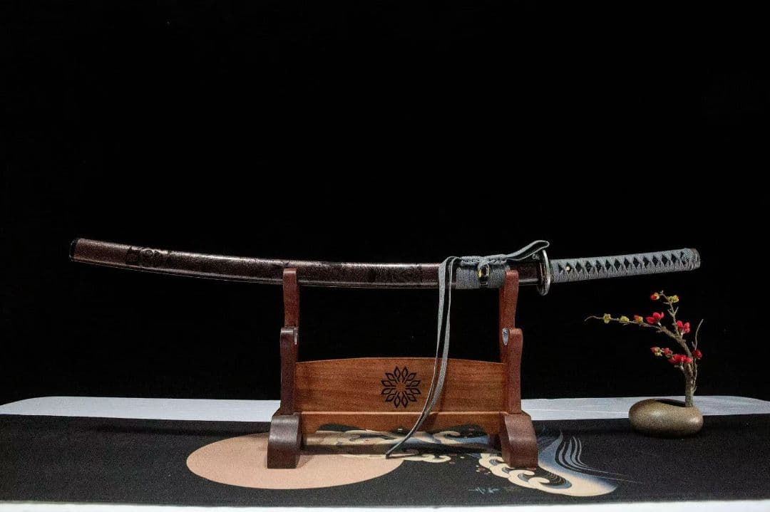 スカル彫刻打刀模造刀1045 炭素鋼グレー調デザイン全長102cm刃厚0.7cm