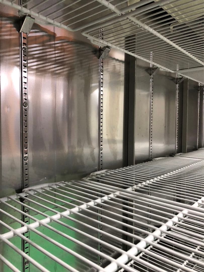 ☆地域限定自社便配送☆ パナソニック　縦型　冷蔵庫　SRR-K1861